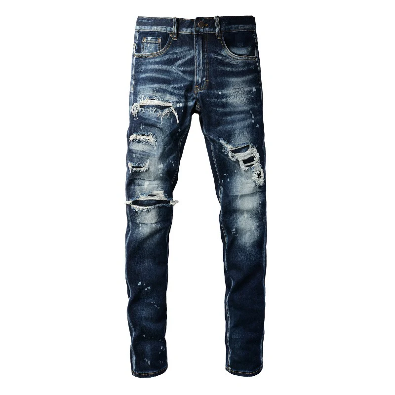 Heren Ripped Jeans High Street Fashion met gaten & patches. Casual jeans voor een trendy streetstyle look en comfortabel draagplezier.