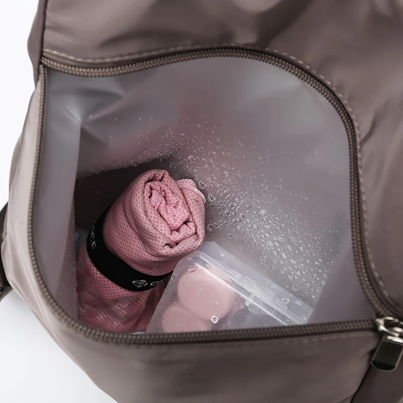 Title 4, Mochila de praia à prova dágua com armazenamen...