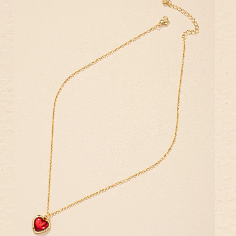 Dames Vintage Elegante Hart Hanger Ketting. Voeg een vleugje romantiek en verfijning toe aan je outfit met deze prachtige en stijlvolle ketting.