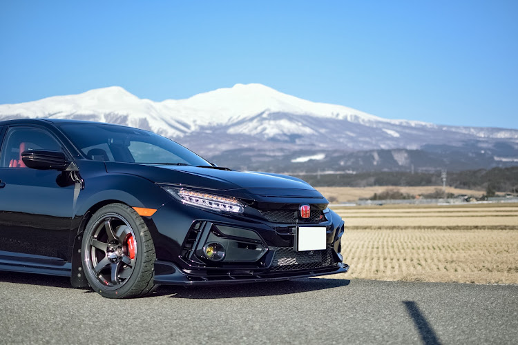 シビックタイプRのいつもの角度・タイヤ交換・TE37・37の日・サンナナの日に関するカスタム事例の投稿画像2枚目