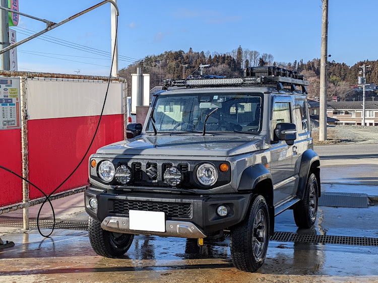 ジムニーシエラの雪国・ドライブ・融雪剤まみれ・洗車に関するカスタム事例の投稿画像1枚目
