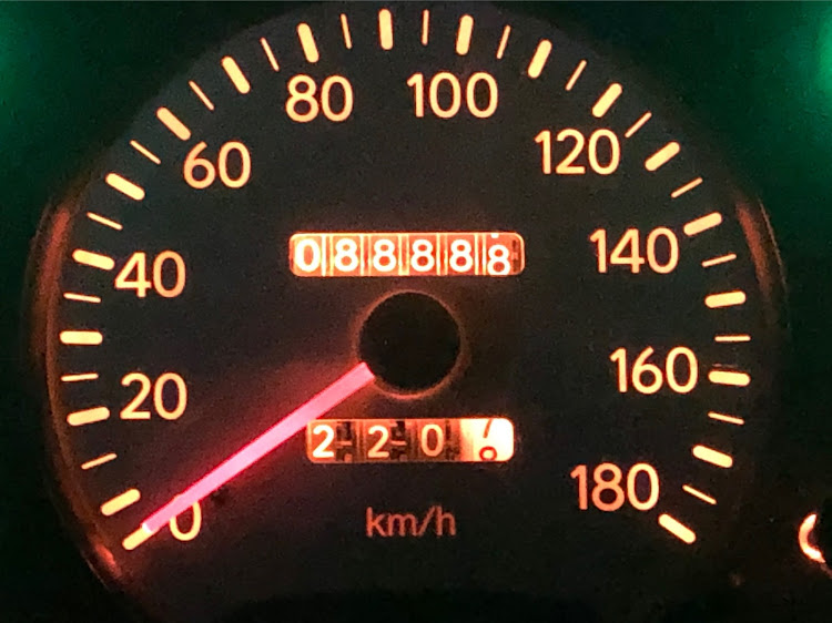 カローラツーリングワゴンの90年代・カローラ・88888kmに関するカスタム事例の投稿画像1枚目