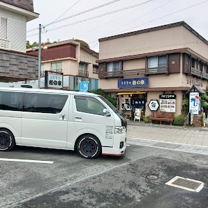 ハイエースバン TRH200V