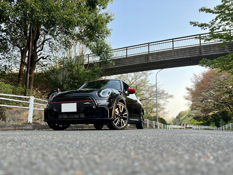 ミニ ハッチバックのMINI・JCW・洗車・春ですねに関するカスタム事例の投稿画像1枚目