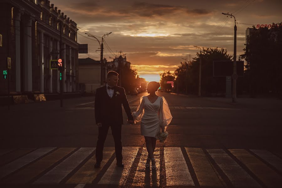 Wedding photographer Yuliya Galyamina (theglue). Photo of 30 October 2022