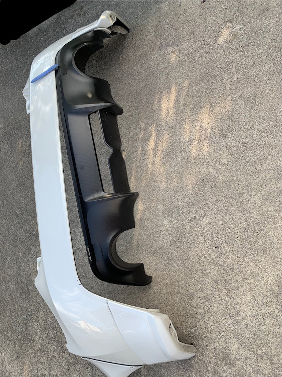 86の86 リアバンパーカット・86パラシュート効果低減・軽量化