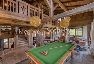 Chalet with pool 3