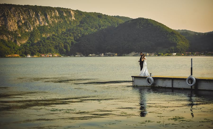 Fotógrafo de bodas Valentin Raicea (valentinraicea). Foto del 9 de septiembre 2021