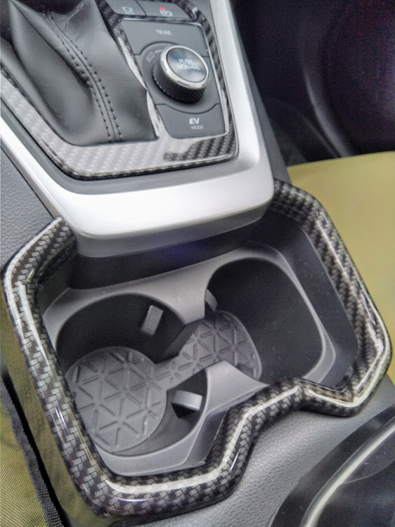 RAV4のKANさんが投稿したカスタム事例の投稿画像1枚目