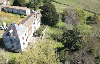 château à Libourne (33)