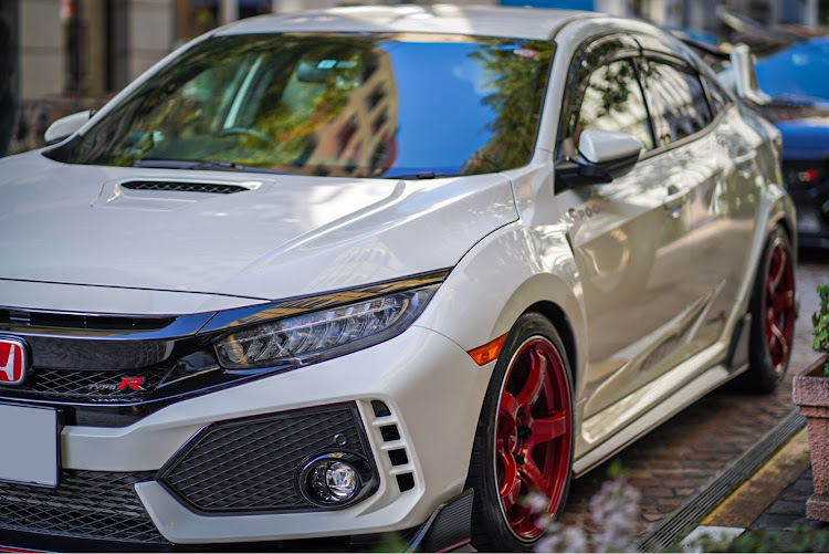 シビックタイプRのHONDA The Power of Dreams・J'S RACING・FK8・シビックタイプR・コロナが早く終息しますようにに関するカスタム事例の投稿画像1枚目