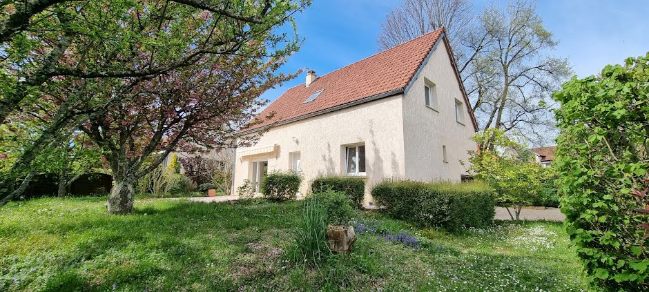 Vente maison 7 pièces 123 m² à Besançon (25000), 390 000 €