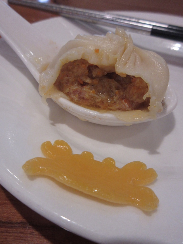 Xiao long bao at Din Tai Fung Taipei, Taiwan Xiao long bao at Din Tai Fung Taipei, Taiwan