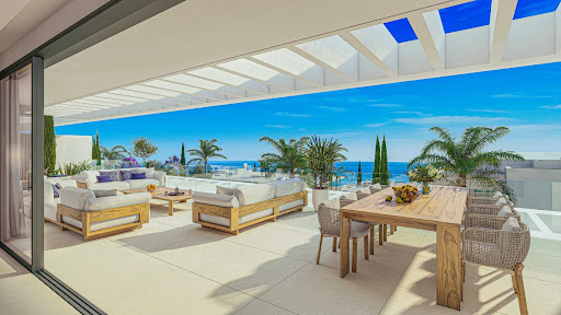 Appartement avec terrasse et piscine 1