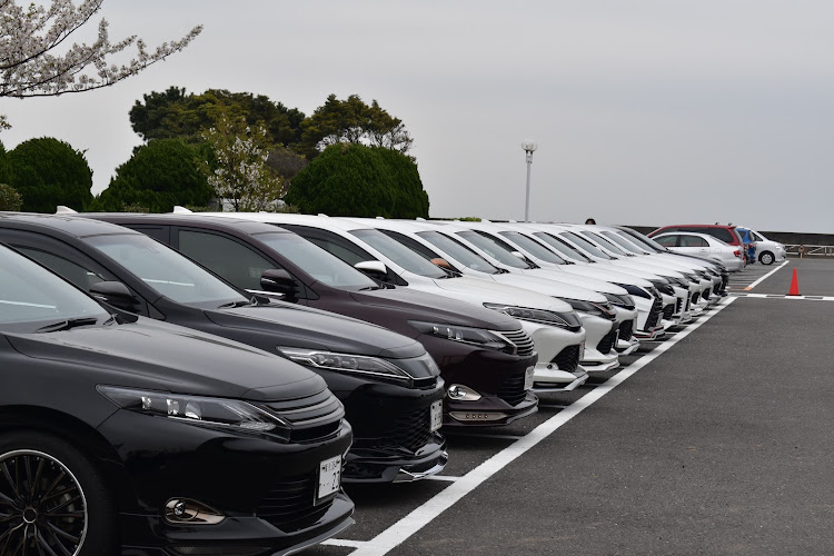 ハリアーのハリアー・CARTUNE オフ会・ハッピーバースデー自分に関するカスタム事例の投稿画像2枚目