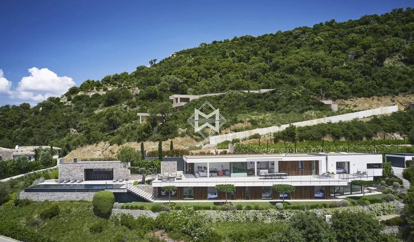 Villa avec piscine et terrasse Grimaud