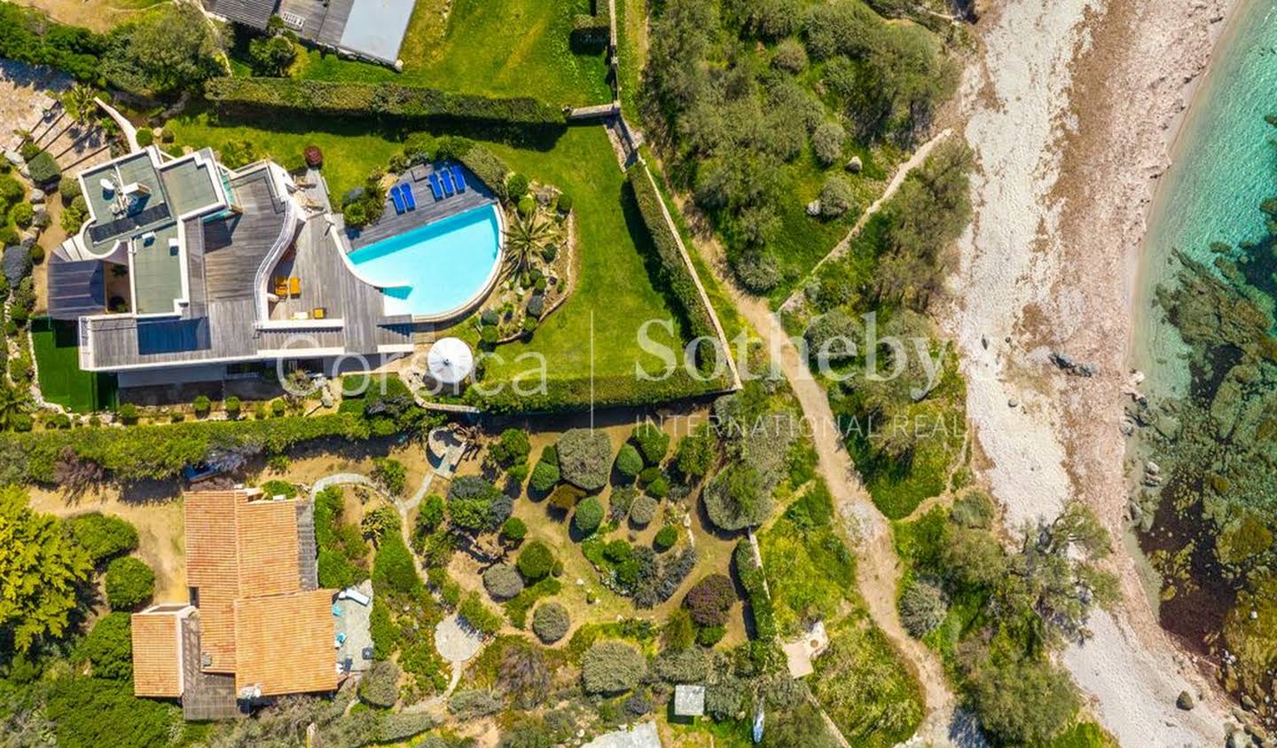 Villa with pool and garden Corbara