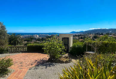 Villa en bord de mer avec jardin 13