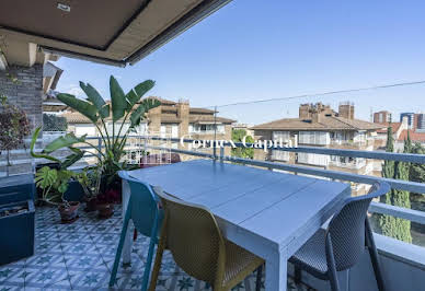 Appartement avec terrasse et piscine 5