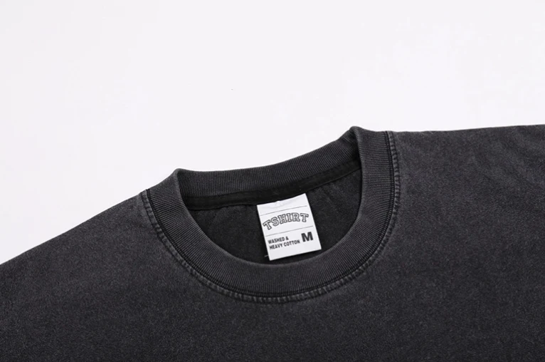 T-shirt imprimé manches courtes pour homme et femme Confort et style réunis. Adoptez un look tendance avec ce t-shirt polyvalent pour toutes vos sorties