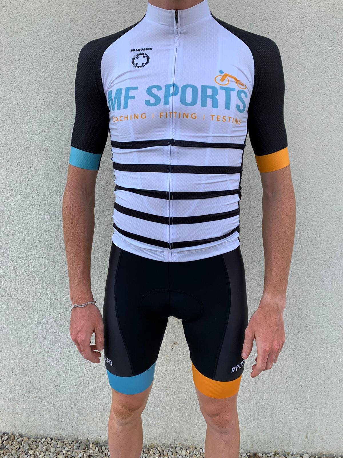 Commander une tenue cycliste aux couleurs de son club