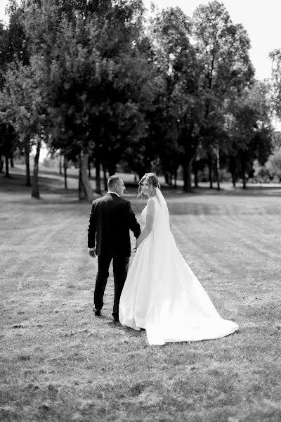 Fotografo di matrimoni Arina Galay (arinagalay). Foto del 18 settembre 2023