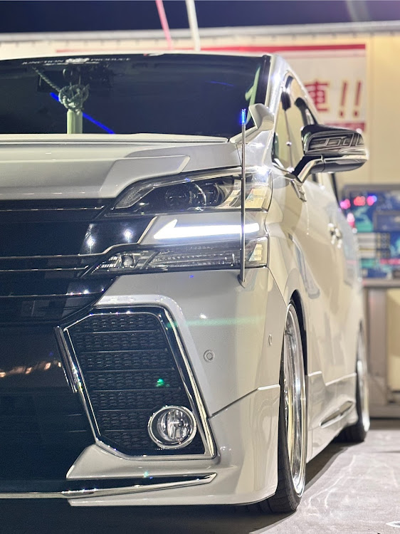 ヴェルファイアの2月もよろしくお願いします・冬の洗車は、手がヤバぃ💦・冬の洗車は、アソコもヤバぃ💦・冬の洗車は、アレもヤバぃ💦・関東輩会に関するカスタム事例の投稿画像5枚目