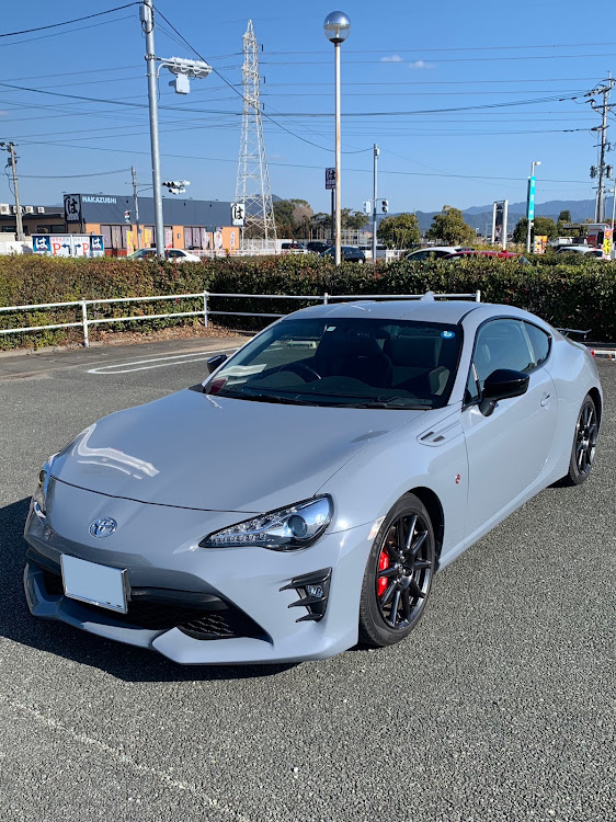 86のトヨタ86・ZN6・86後期・ソリッドグレーに関するカスタム事例の投稿画像1枚目