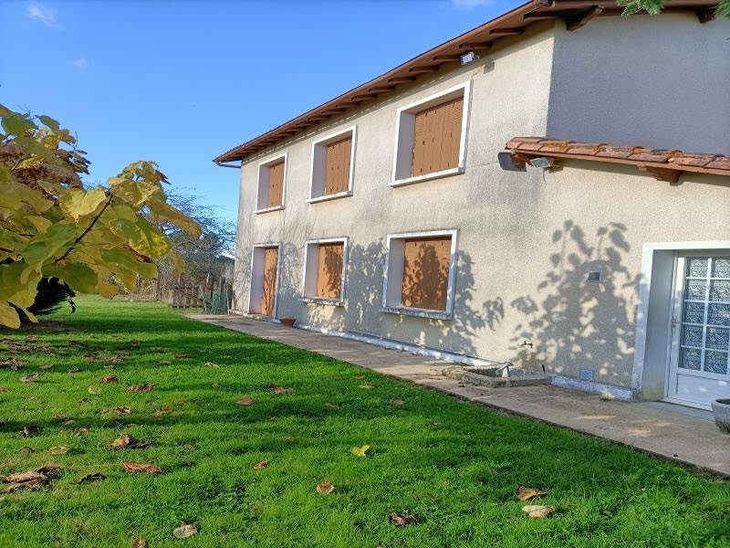 Vente maison 8 pièces 134 m² à Boscamnant (17360), 129 000 €