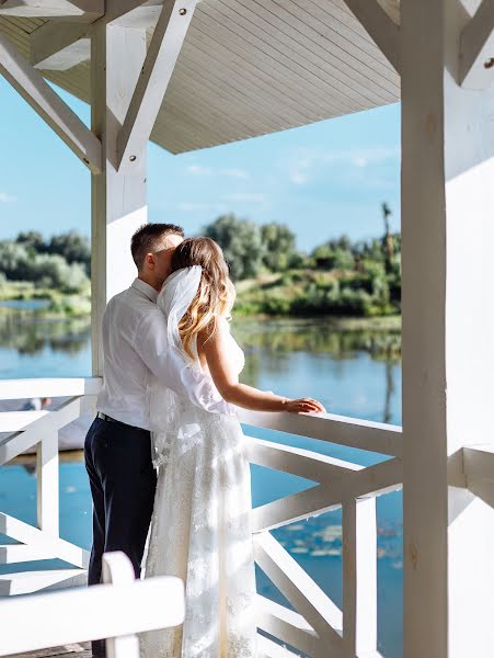 Fotógrafo de casamento Viktor Kornovan (kornovan93). Foto de 7 de maio 2020