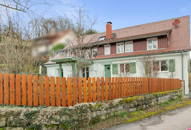 Maison avec jardin et terrasse 1