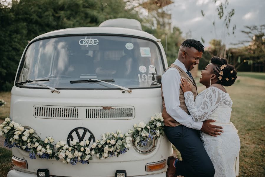 Fotografo di matrimoni Kevin Kallombo (kallombostudios). Foto del 27 maggio 2022