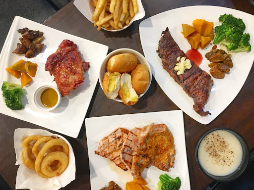 🏚[日式料理]-#鐵牛 原味碳烤牛排
🐷雞豬雙拼💵369
🐦蜂蜜櫻桃鴨💵359
🐮翼板牛小排(12oz)💵499
🍟超好吃脆薯💰60
🌰獨家酥炸洋蔥圈💰80
-
雞豬雙拼兩種肉品