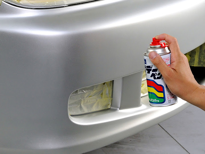 車のパーツ塗装を缶スプレーでやってみよう 必要な道具とその手順を解説 Cartuneマガジン