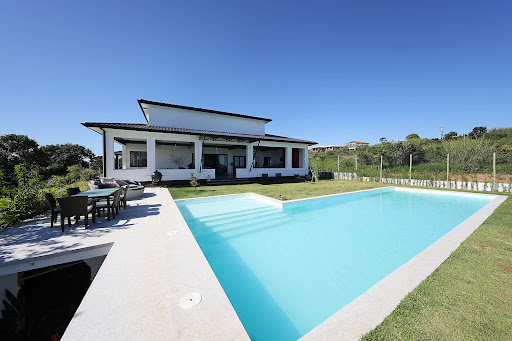 House with pool 1