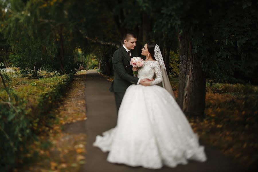 Fotógrafo de casamento Anzhela Biryukova (abiryukova). Foto de 5 de novembro 2019