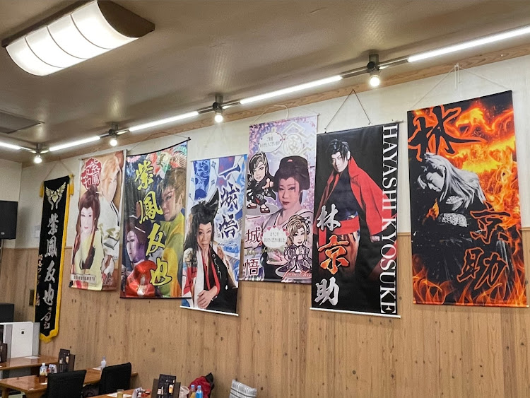ハリアーの80ハリアー・E-Four・大衆演劇・ランチ・ハリアーのある生活に関するカスタム事例の投稿画像5枚目