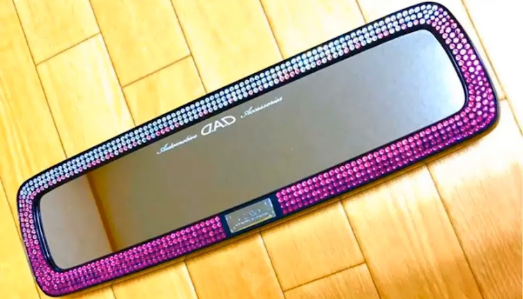 NボックスカスタムのDAD・ルームミラー交換・室内 LEDに関するカスタム事例の投稿画像1枚目