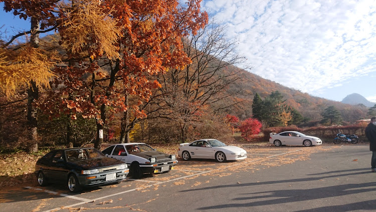 カローラレビンの榛名山・AE86・紅葉に関するカスタム事例の投稿画像1枚目