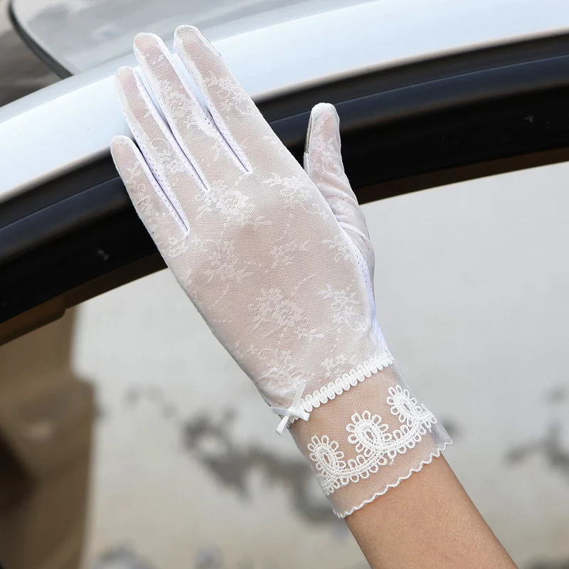 Gants femme dentelle écran tactile conduite protection solaire, élégants et pratiques, parfaits pour l'été, pour une conduite sûre.