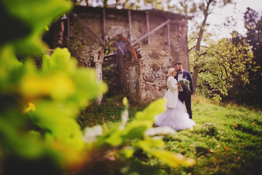 Fotógrafo de casamento Maksim Dubovik (acidmax). Foto de 25 de dezembro 2017