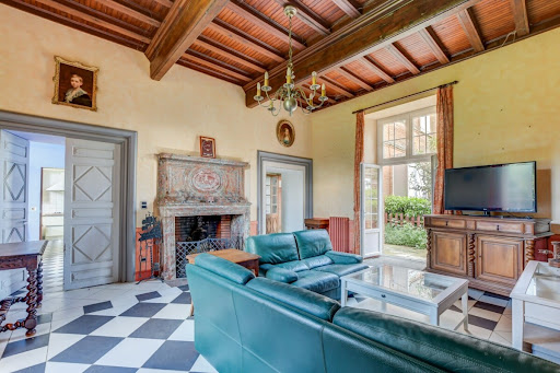 Property with pool 3