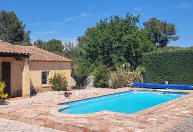 Maison avec piscine et terrasse 7