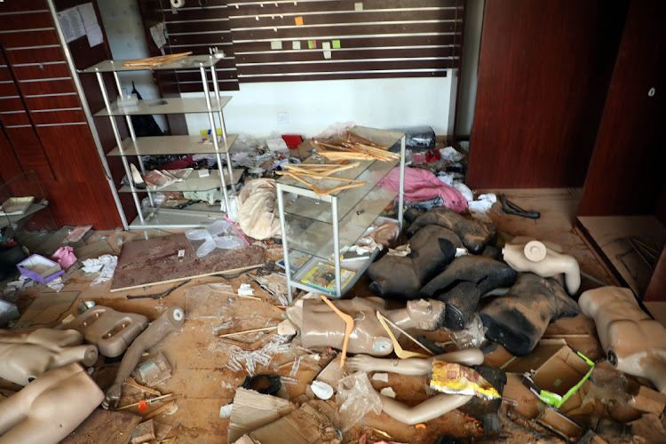 A family business called The Lab at Chris Hani Mall, which belongs to Modishane Tema was one of businesses looted during the looting spree in Vosloorus, Ekurhuleni. The writer says the problem begins when information on social media is inciteful, divisive and encourages violence and lawlessness.