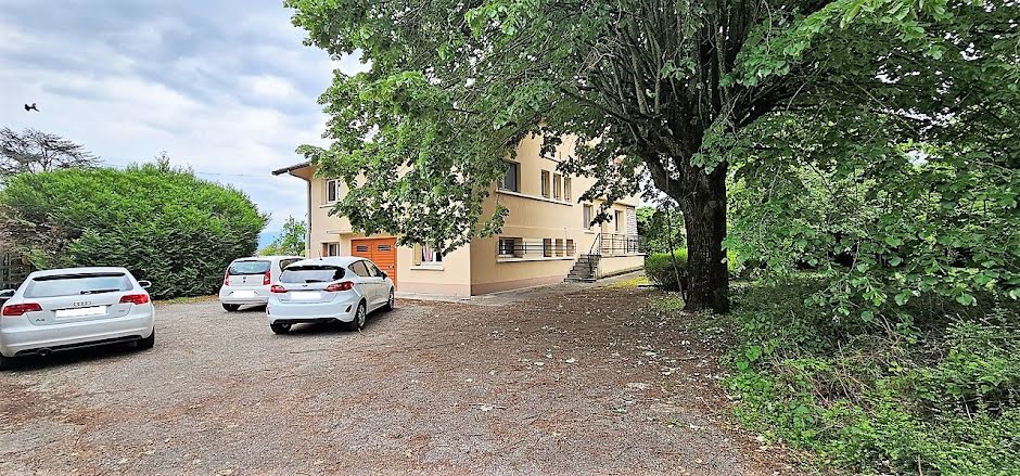 Vente maison 10 pièces 250 m² à Chatte (38160), 400 000 €