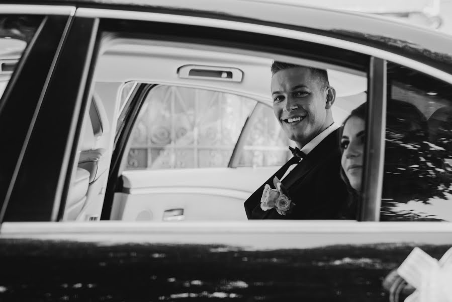 婚礼摄影师Pop Adrian（popadrian）。2017 6月11日的照片