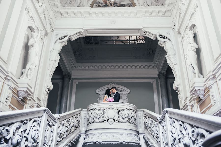 Fotógrafo de casamento Olga Guseva (gusevaolga). Foto de 10 de novembro 2016