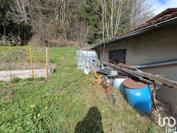 parking à Pont-de-Larn (81)