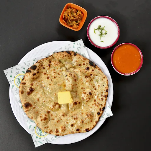 Paneer Paratha Meal