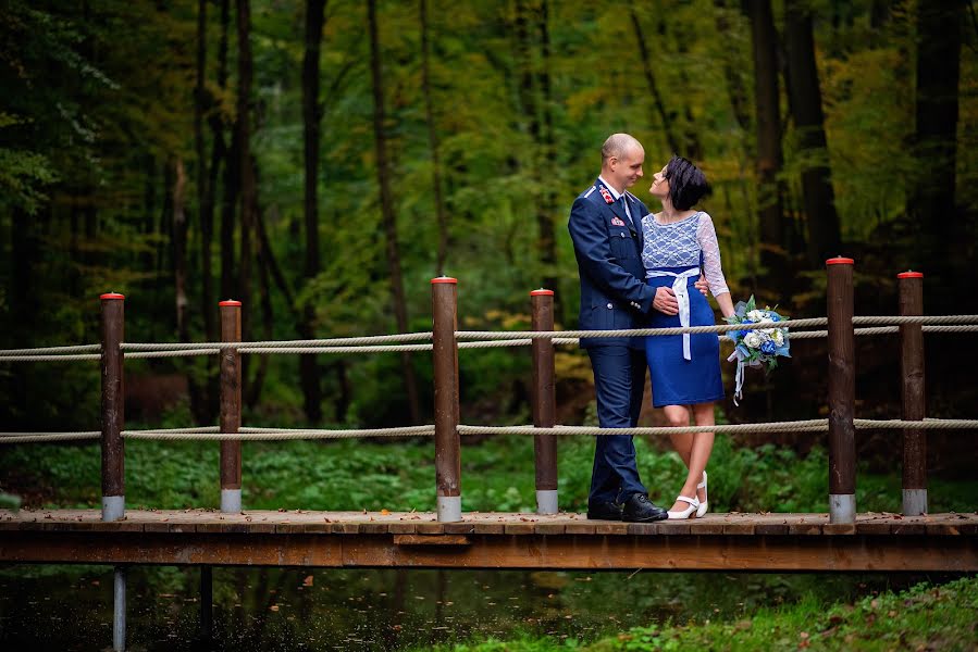 Весільний фотограф Dániel Sziszik (sziszikzs). Фотографія від 2 листопада 2020